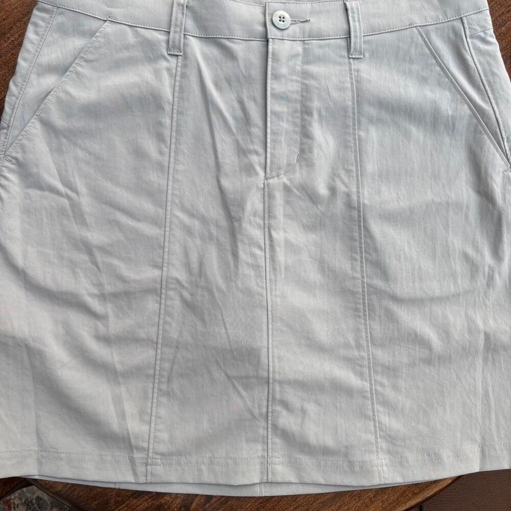 Patagonia Women's  Skort size 6 sage blue Preppy golfwear athletic wear